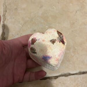 Lush tisty tosty Heart-Shaped Bath Bomb with Colorful Accents